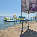 Leona's Paradise