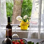 Apartman Leona's Paradise *