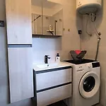 Apartment Leona's Paradise *