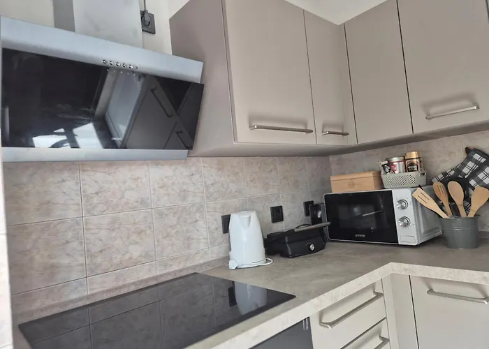 Leona's Paradise Apartmán *